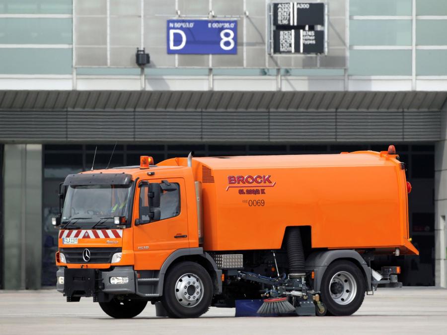  Mercedes-Benz Atego 1518 Road Service 2005 года  (фото 2 из 2)